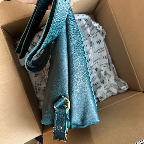 LAGOON AP Portland Leather Backpack tote - Picture 3 of 5